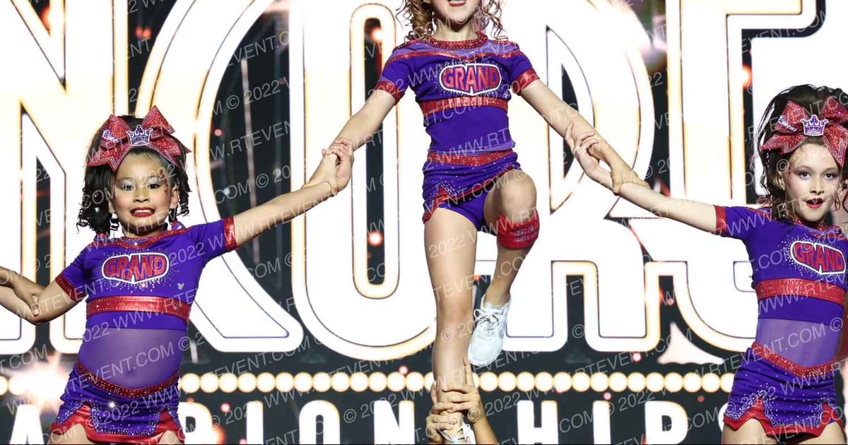Grand Cheer Queens · Encore Grand Nationals Houston