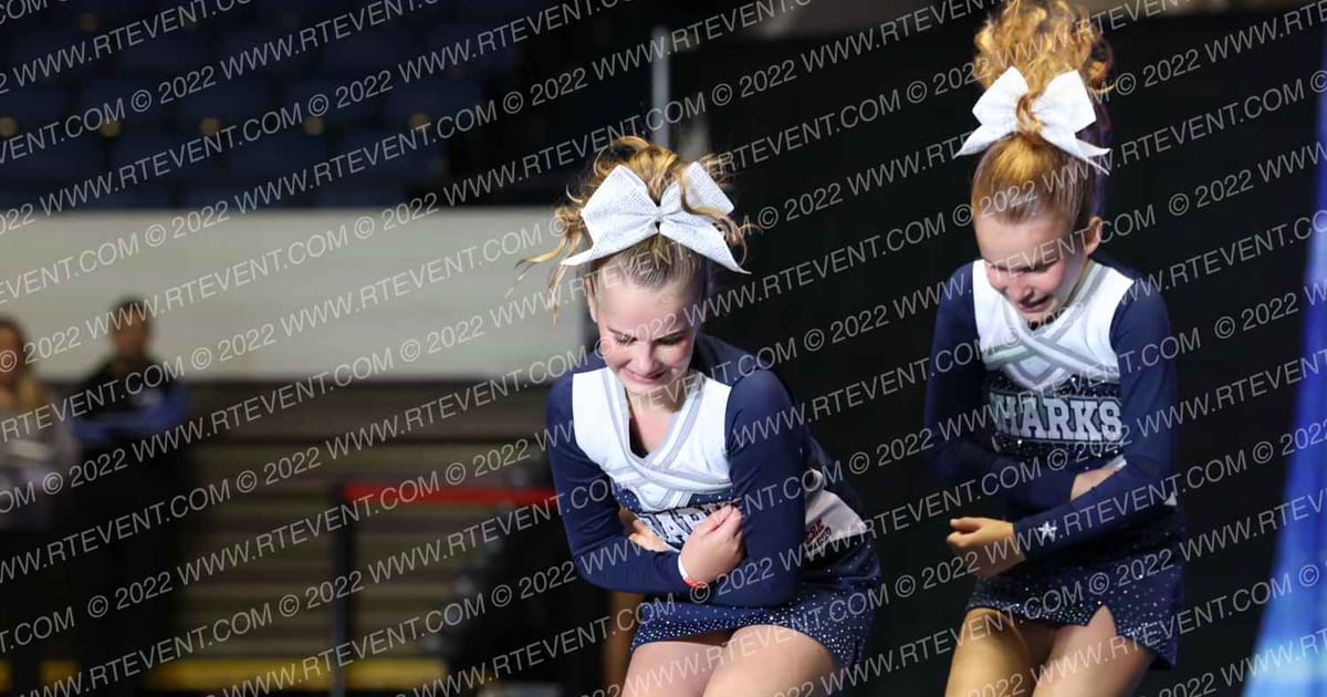 BEACH CITIES SHARKS JPW CHEER · Holiday Showcase