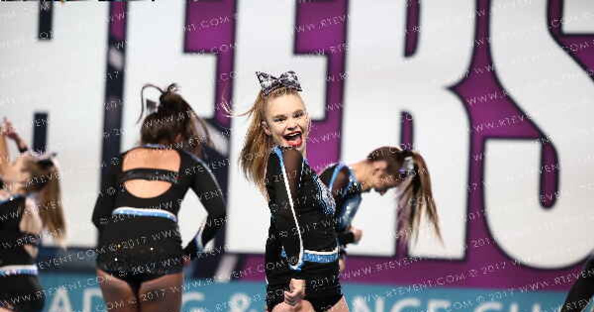 Louisiana Cheer Force Smoke · CHEERSPORT NATIONALS HALL B4