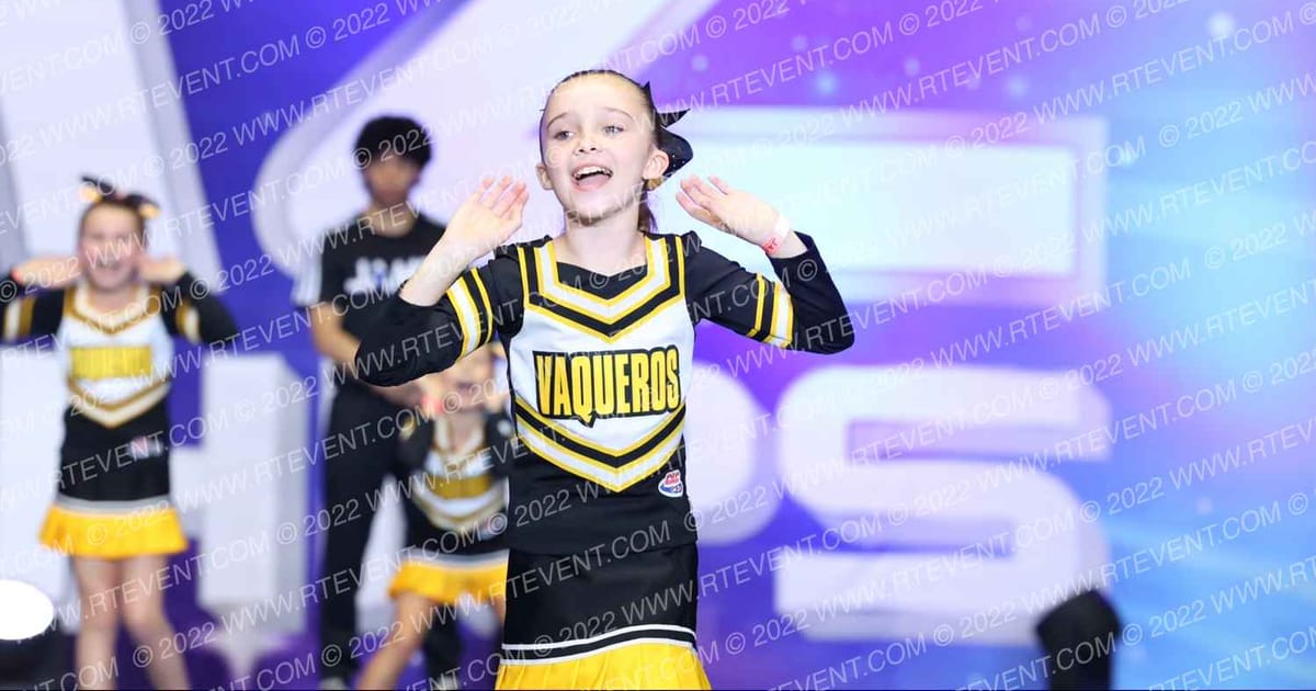 LAKESIDE VAQUEROS MITEY MITE · Holiday Showcase