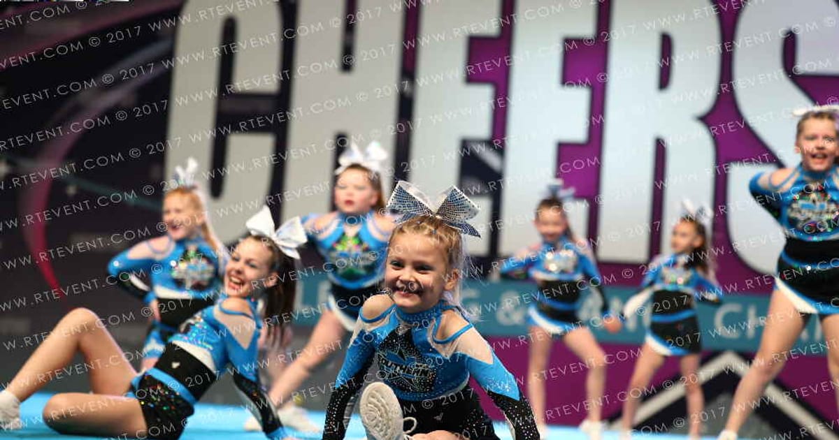 Newnan Southern Stars SHINING · CHEERSPORT NATIONALS HALL B1