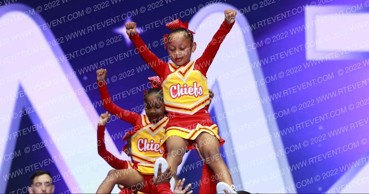 SYFL LA CHIEFS HOT GURLZ · Holiday Showcase