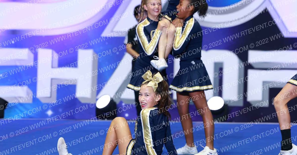 SANTA CLARITA WILDCATS CHEER · Holiday Showcase