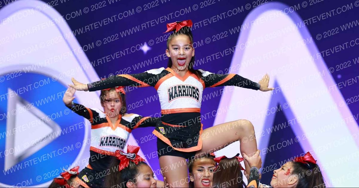 LA PUENTE WARRIORS PEE WEES · Holiday Showcase