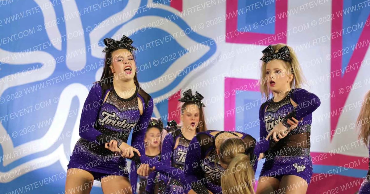 Knoxville Twisters Weather Girls · Aloha Gatlinburg Showdown DIDII
