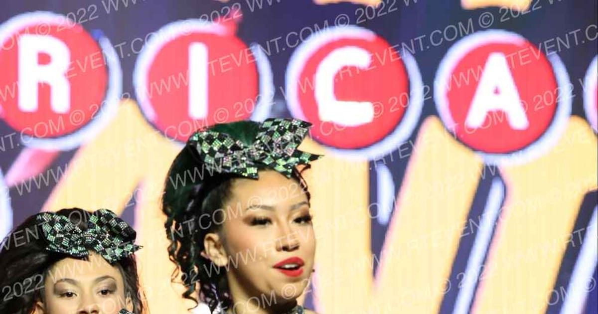 Vibe Cheer Icons · American Grand Vegas Friday Night