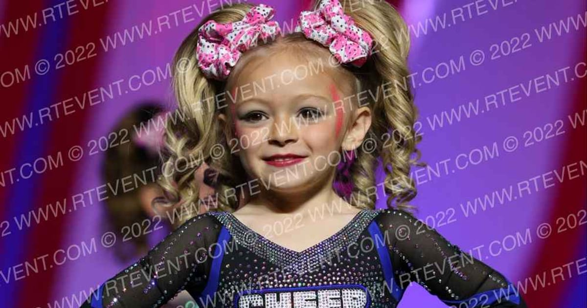 Cheer Athletics - Denver Flurries · CHAMPS Grand Nationals DIDII