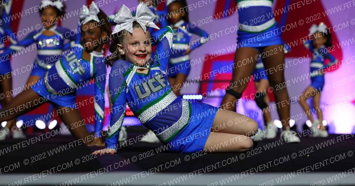 University Cheer Force Mini Quakes · CHAMPS Grand Nationals DIDII