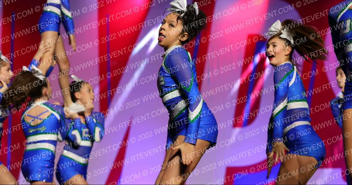 University Cheer Force Hail · CHAMPS Grand Nationals DIDII