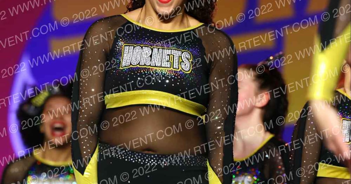 Hornets Competitive Cheerleading Golden Girls · Spirit Cheer Grand Nationals DIDII