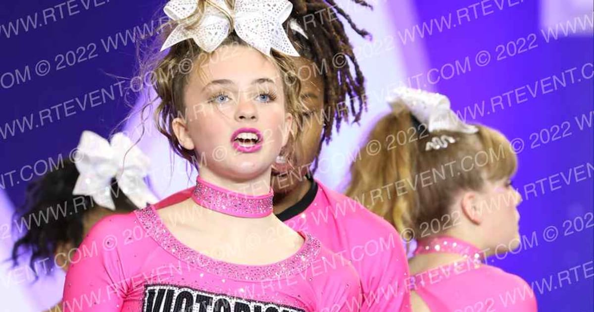 VICTORIOUS ELITE VENOM · Showdown at the Bay