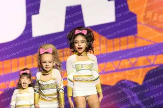 Fresno Cheer Gold Rush