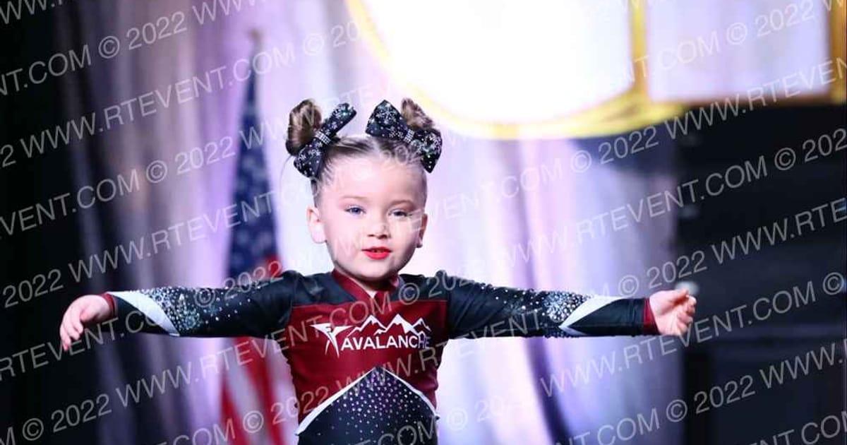 Cheer FX Snow Flurries · Cheer Power Cash Bash Showdown FIXED