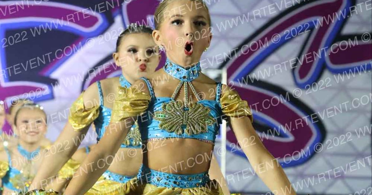 APEX Dance Center Mini Elite Pom · Dancefest Grand Nationals FIXED