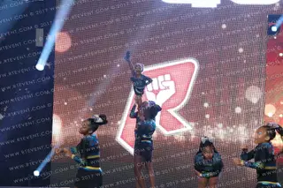 Divine Cheer (Divine Cheer) Queens