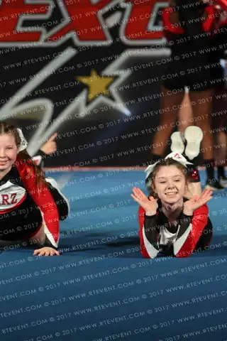 Laurel Youth Cheer Starz Seniors