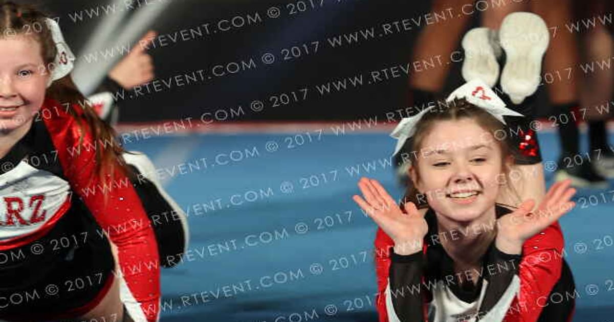 Laurel Youth Cheer Starz Seniors · Maryland Madness