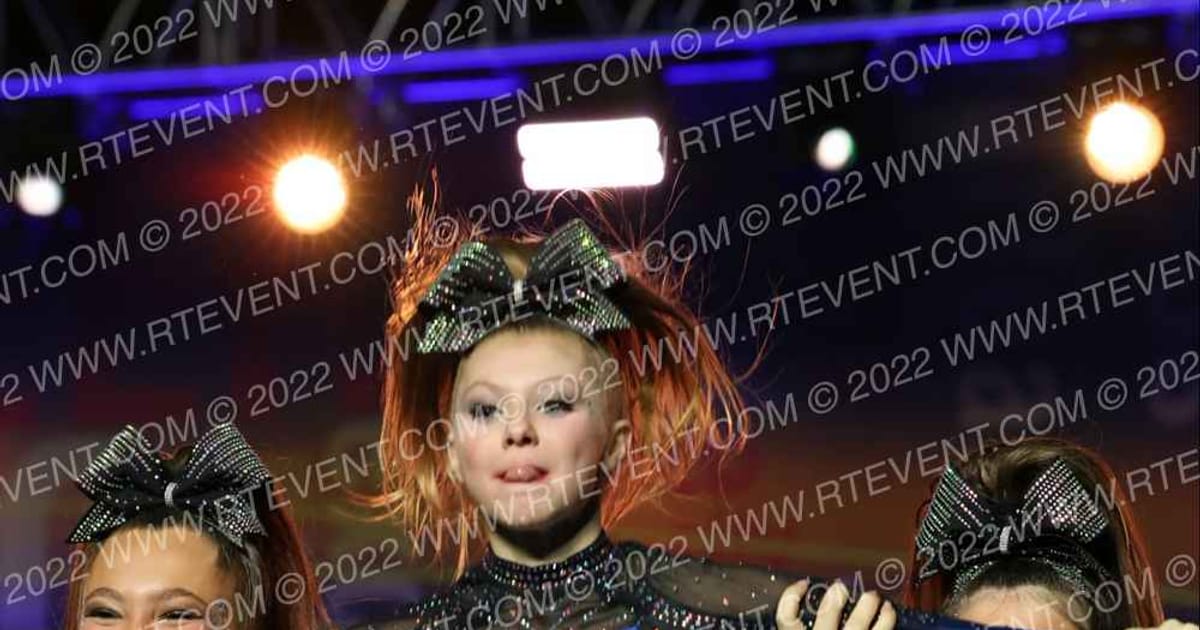 East Celebrity Elite Wondergirls · Spirit Cheer Grand Nationals DIDII