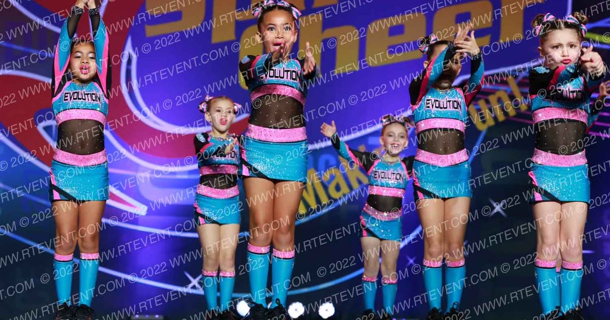 Evolution Cheer Teal Smash · Spirit Cheer Grand Nationals DIDII