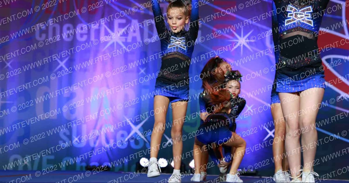 East Celebrity Elite Cherry Bombs · Spirit Cheer Grand Nationals DIDII