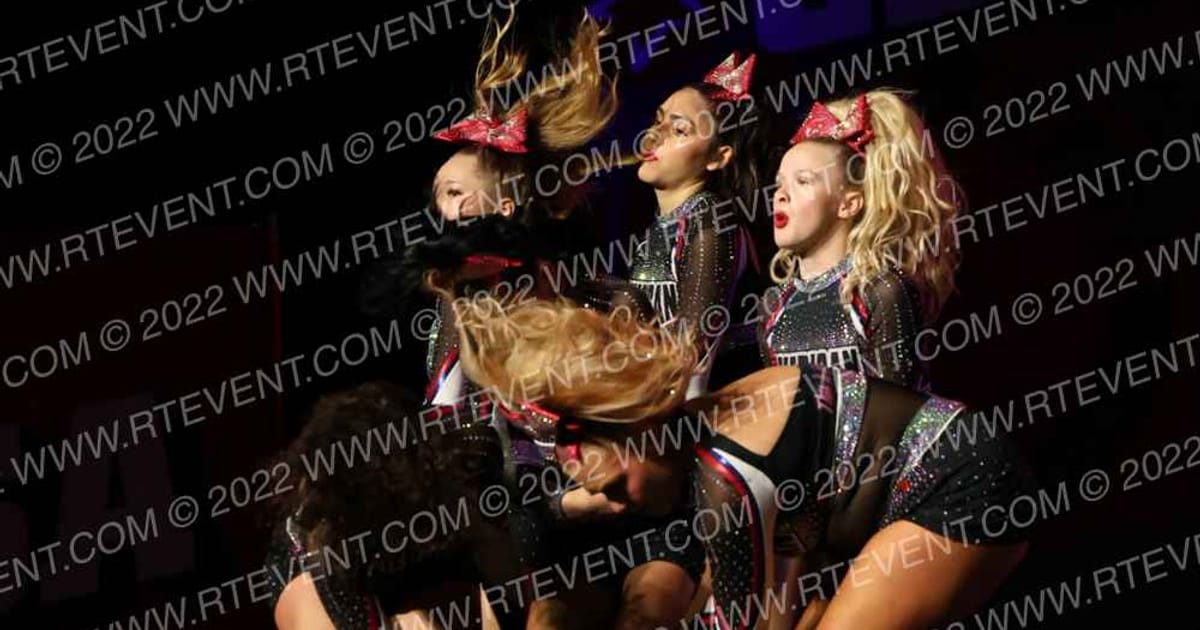 American Cheer SR WHITE · GSSA Grand Nationals DIDII