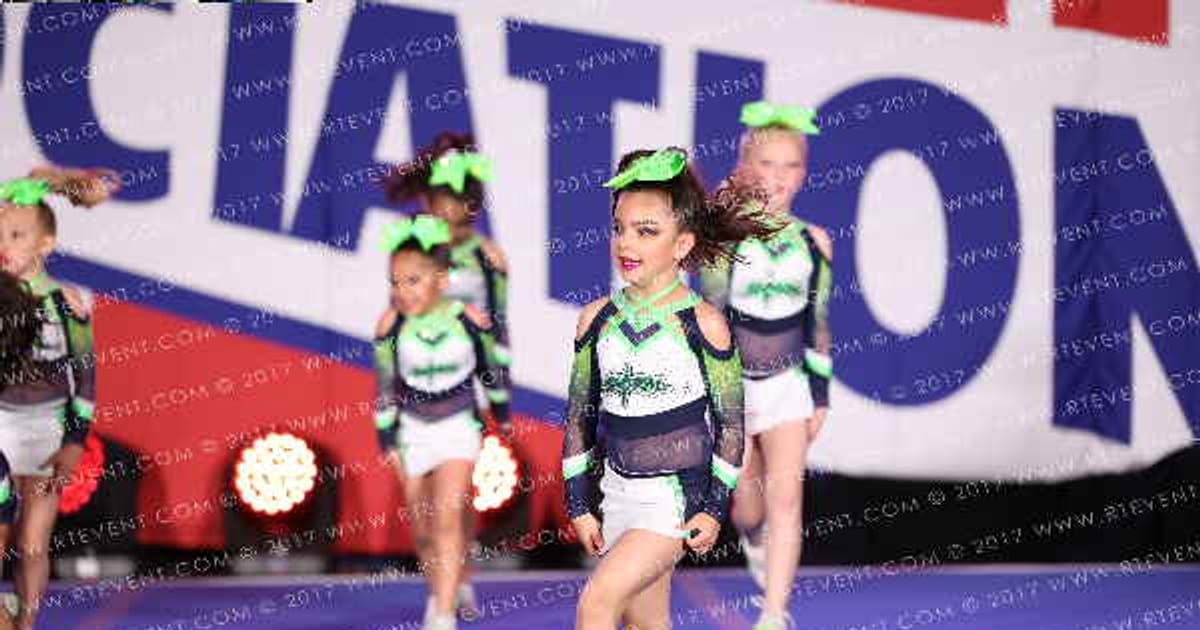 Cruces Cheer Storm LIGHTNING CRUSHERS · San Marcos Classic