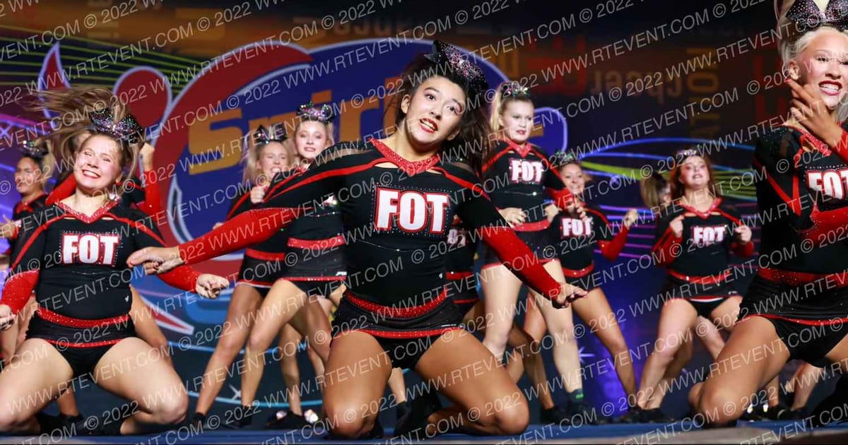 Flipping Out Tumbling Kings · Spirit Cheer Grand Nationals DIDII