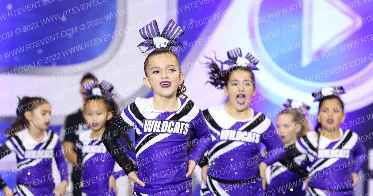 FRANKLIN JR WILDCATS TEAM GLITTER · Showdown at the Bay