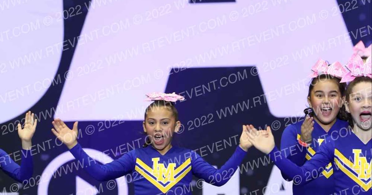 LA MIRADA MATADORES JR PEE WEE · Palms and Pyramids