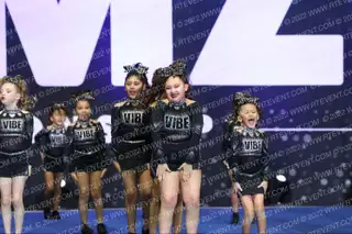 VIBE CHEER ICE QUEENS
