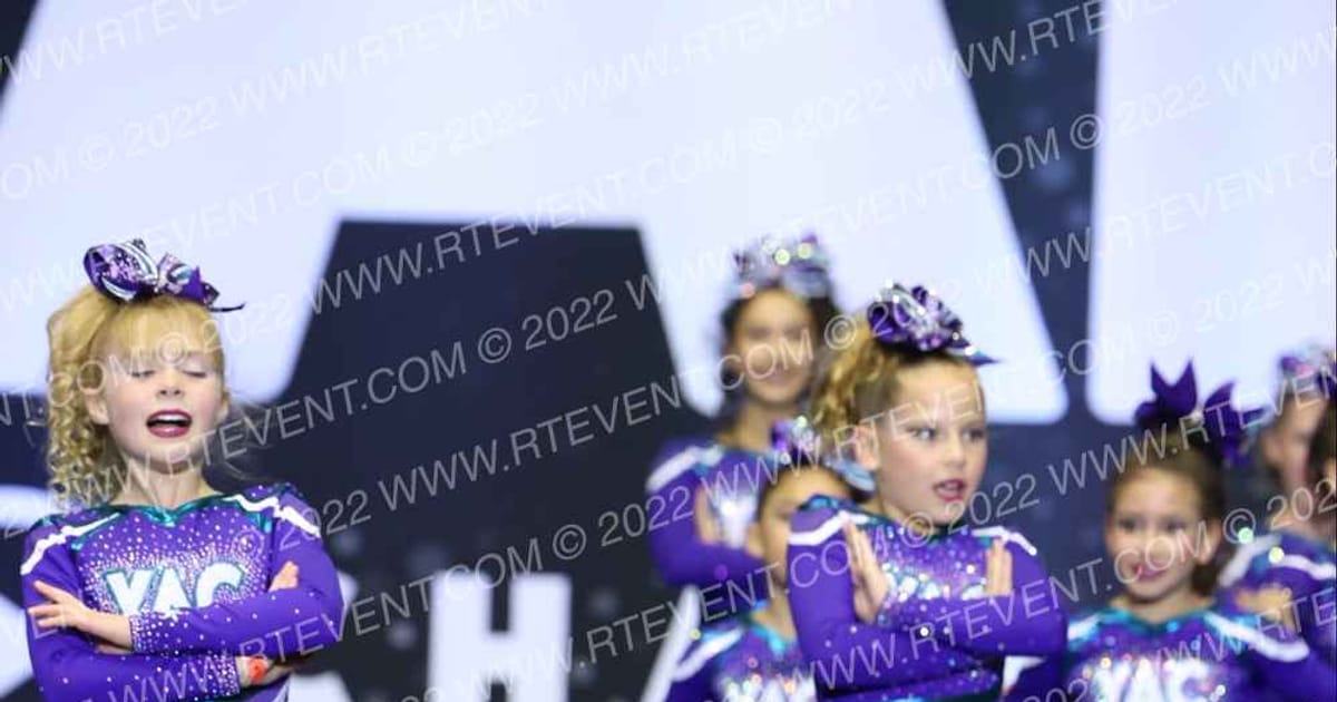 YAC ELITE INSPIRE · Palms and Pyramids