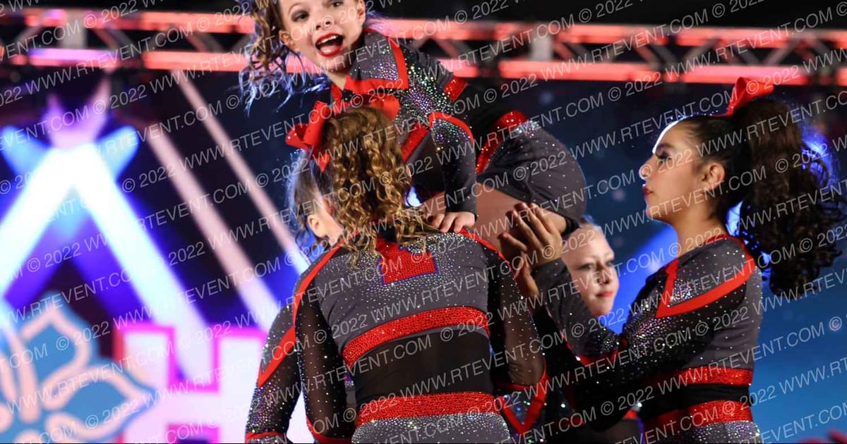 Idaho Cheer Topaz · Aloha Portland Showdown DIDII