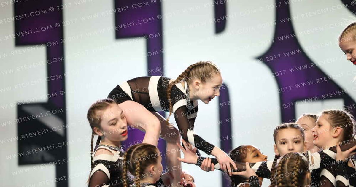 Legendary CYC All Stars Legendary CYC Reign · CHEERSPORT NATIONALS HALL B3