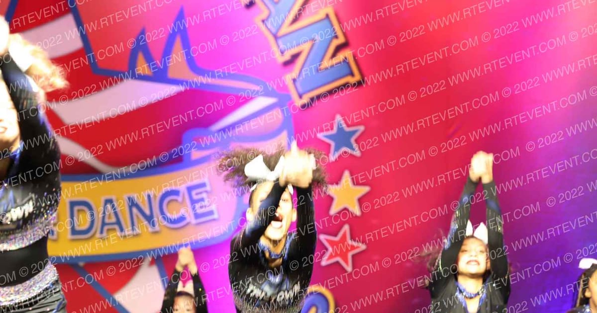 Tri-Town Competitive Cheerleading Miss Smoke · The American Masters Baltimore Nationals