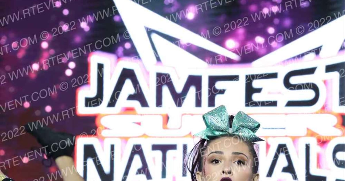 Element Elite Tumbling & Cheer Zinc · Jamfest Cheer Super Nationals