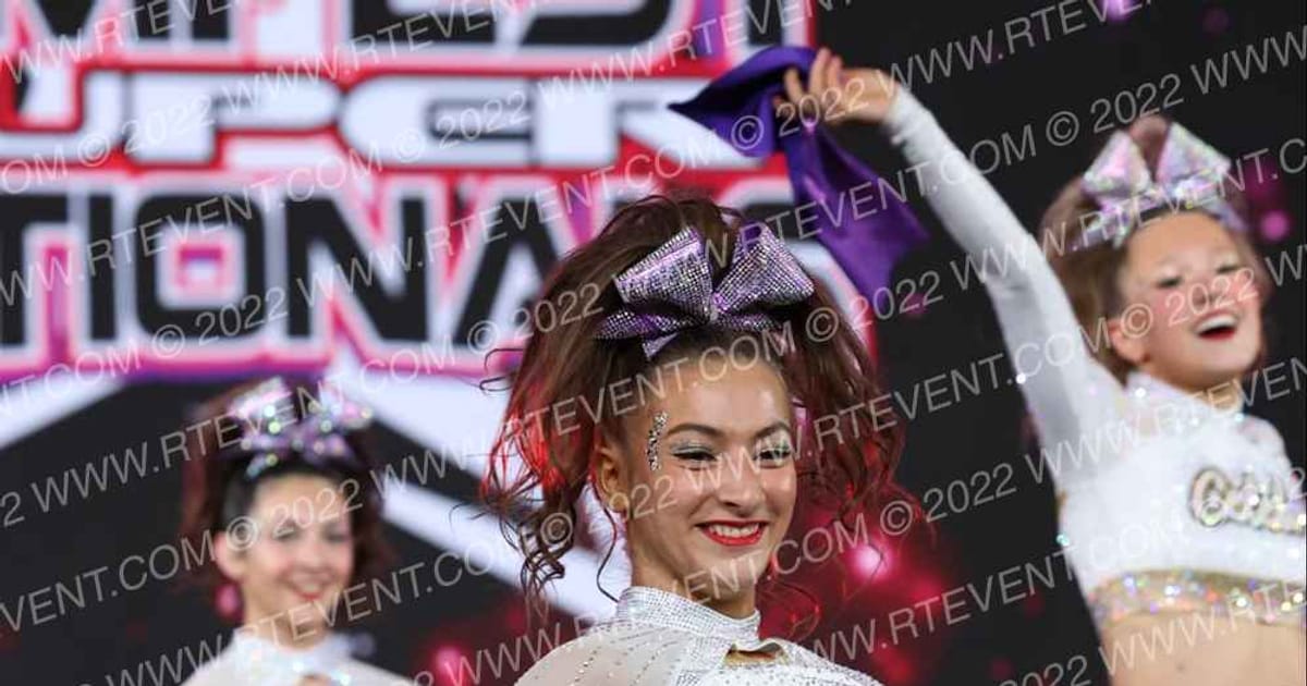 Celebrity Cheer VOGUE · Jamfest Cheer Super Nationals