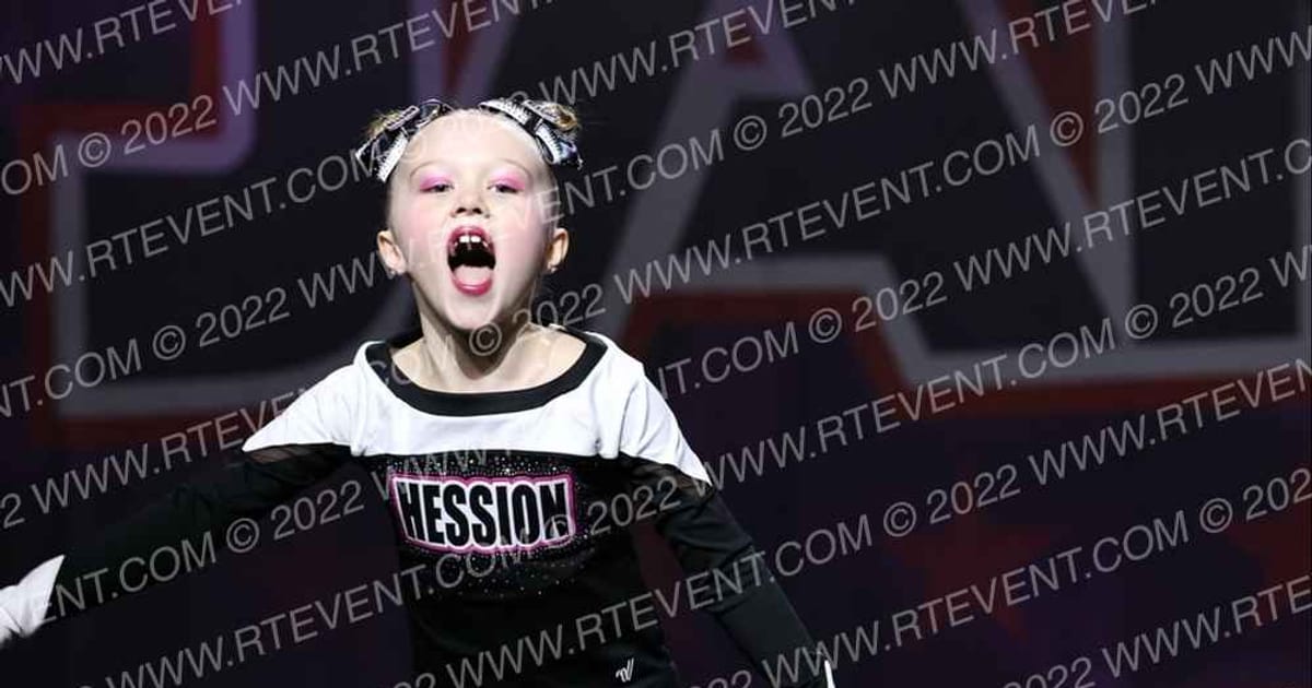 Hession Cheer Academy Pink 'Mingos · Jamfest Cheer Super Nationals