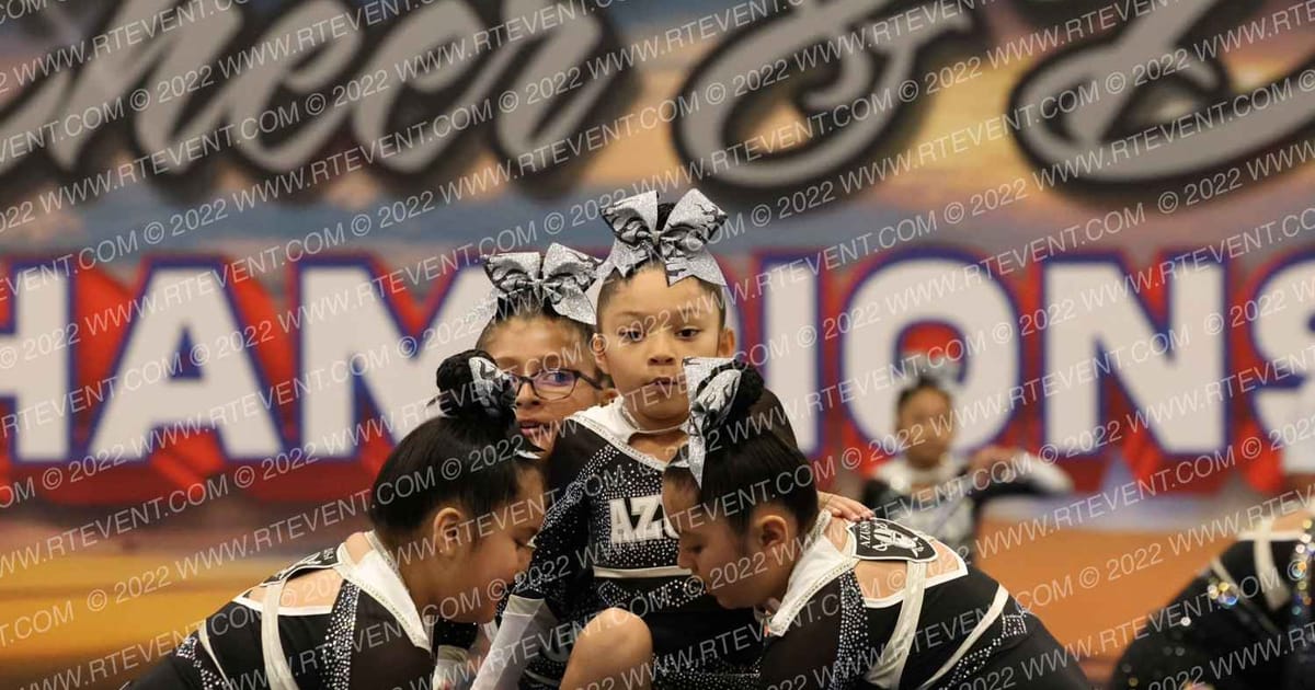 Azusa Raiders Gremlin · Cheerpros riverside