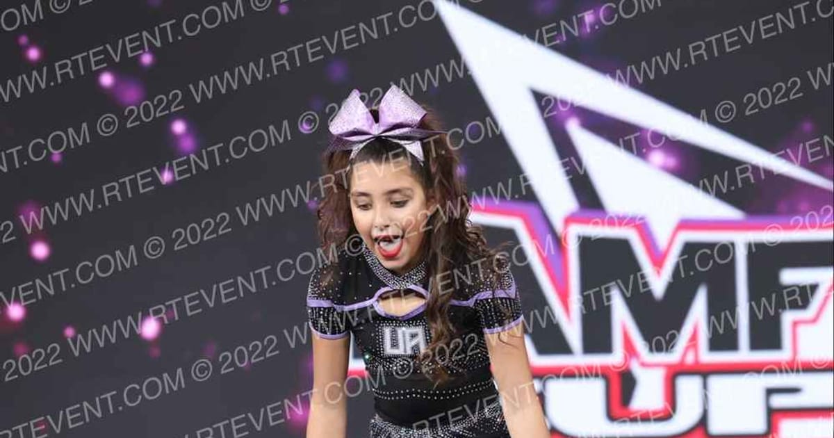 Ultimate Athletics QUEENS · Jamfest Cheer Super Nationals