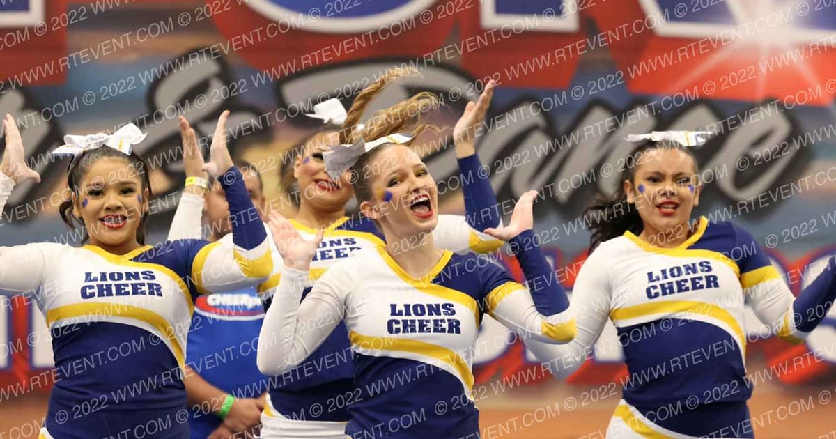 Carter High School Lions Carter High Varity Group Stunt · Cheerpros riverside