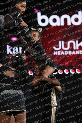 Claws Out All Stars Pumas