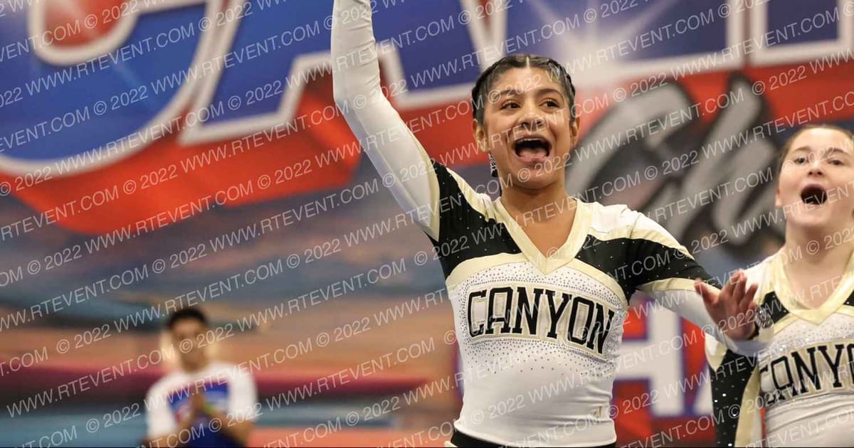 Canyon Lake Middle School CLMS Intermediate Stunt · Cheerpros riverside