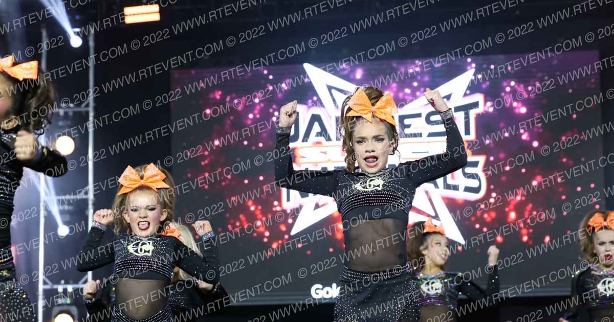 Golden Elite All Stars 2 Chains · Jamfest Cheer Super Nationals