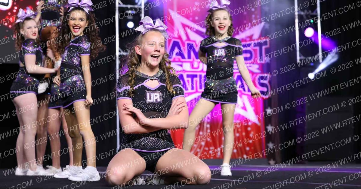 Ultimate Athletics Monarchs · Jamfest Cheer Super Nationals
