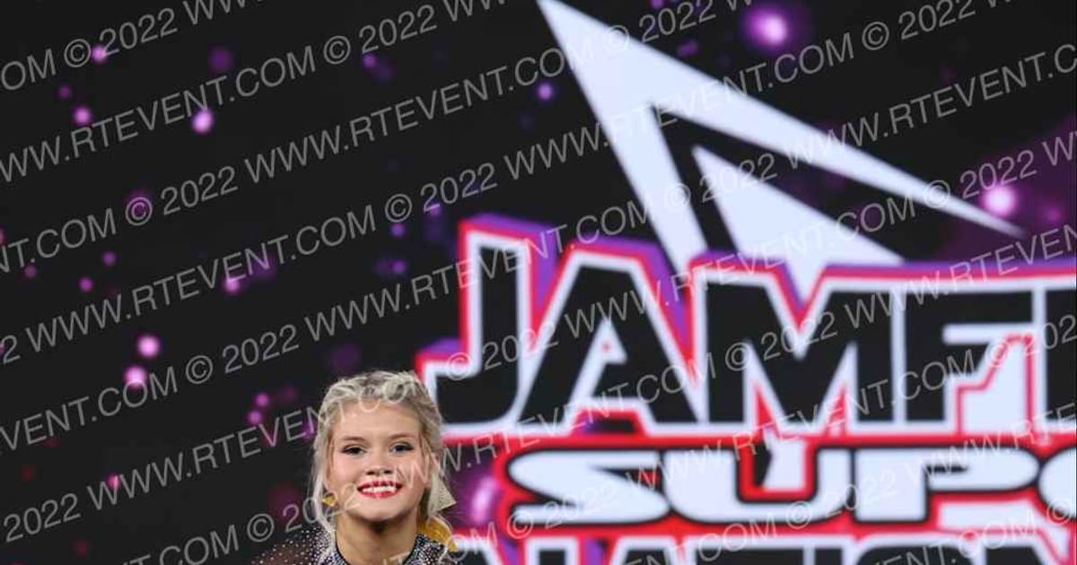 Cheer Athletics - Chicago Lady Blaze · Jamfest Cheer Super Nationals