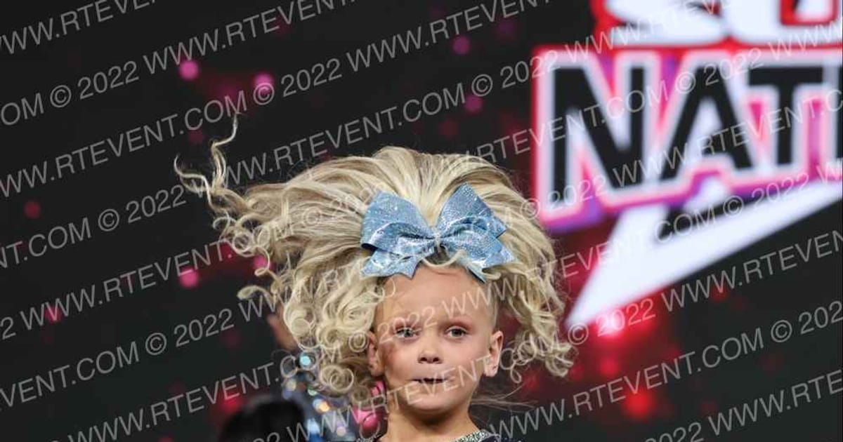 Aspire Cheer Academy Aura · Jamfest Cheer Super Nationals