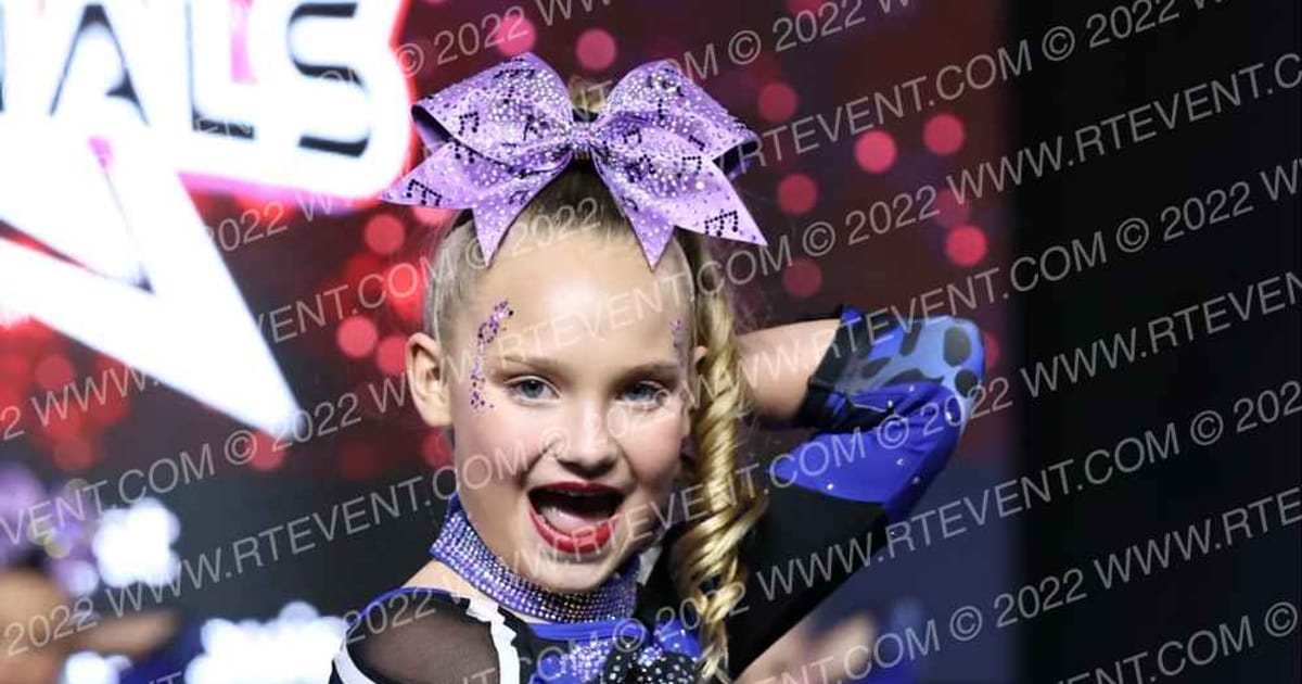 Cheer Athletics St. Louis Miss Amethyst · Jamfest Cheer Super Nationals