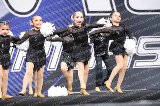 KERMAN MIGHTY MITES CHEER