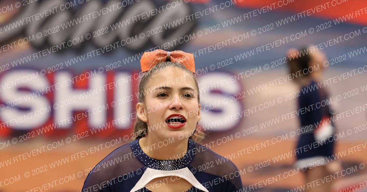 Cypress High School - Song Cypress HS Varsity Cheer · Cheerpros riverside