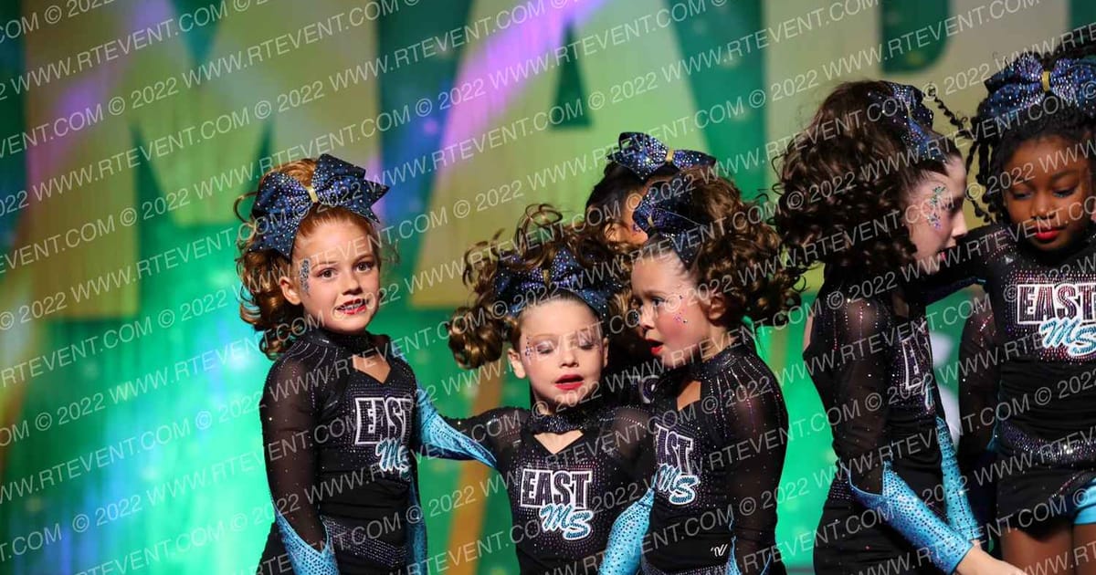 East Mississippi Cheerleading Diamondbacks · Mardi Gras Nationals